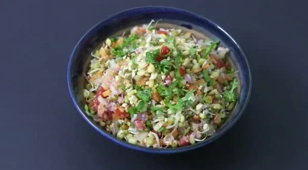 Healthy Oil-Free Moong Sprouts Salad Healthy Oil-Free Moong Sprouts Salad