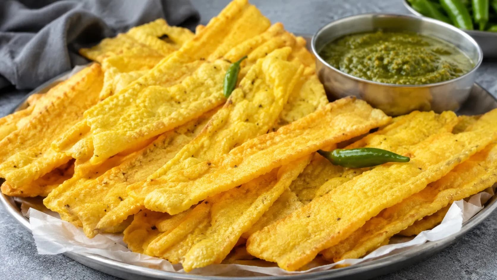 Quick & Crispy Fafda (No-Hand Press Method) Quick & Crispy Fafda (No-Hand Press Method)